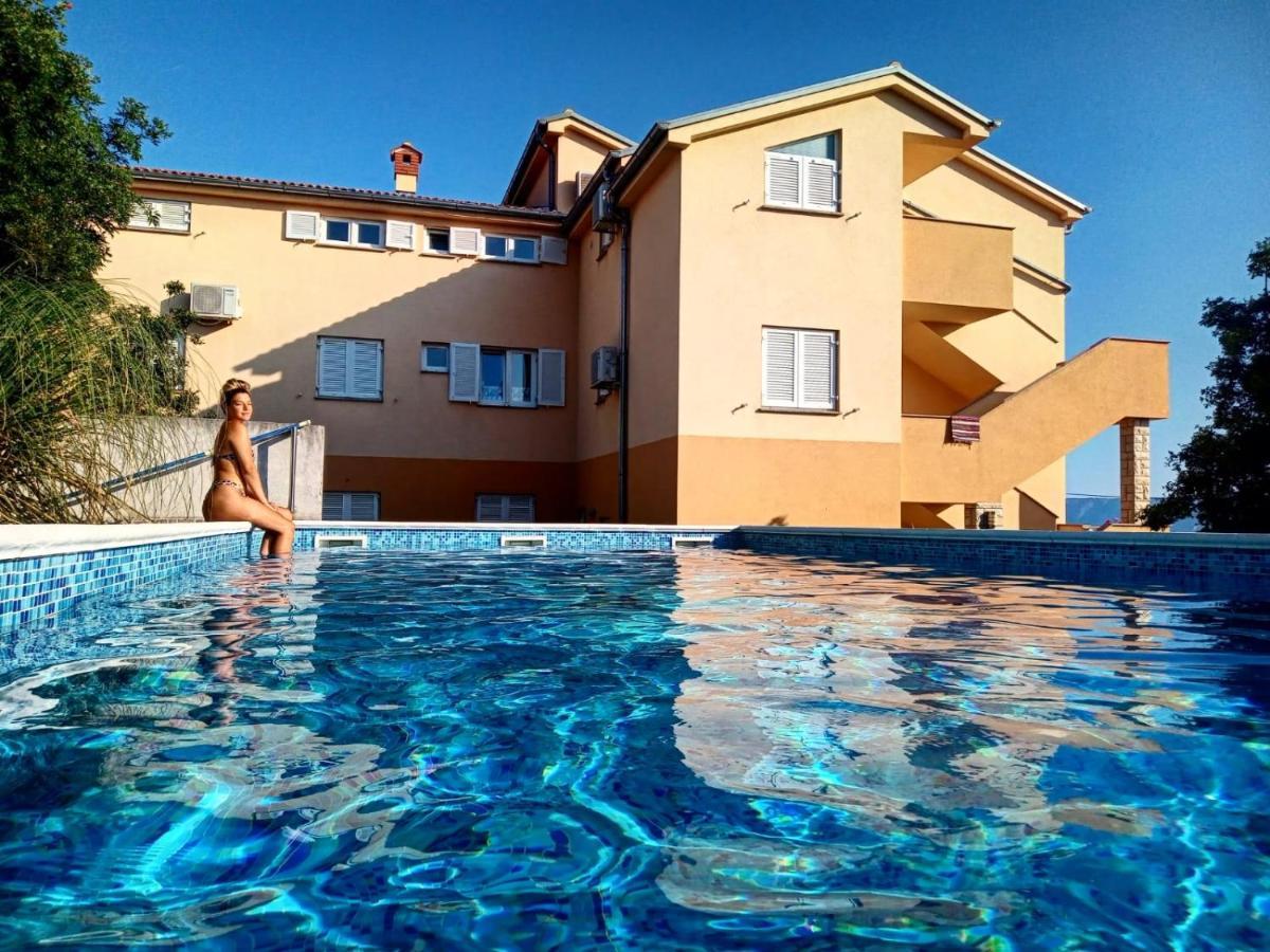 Apartmani Jaric Нови-Винодолски Экстерьер фото