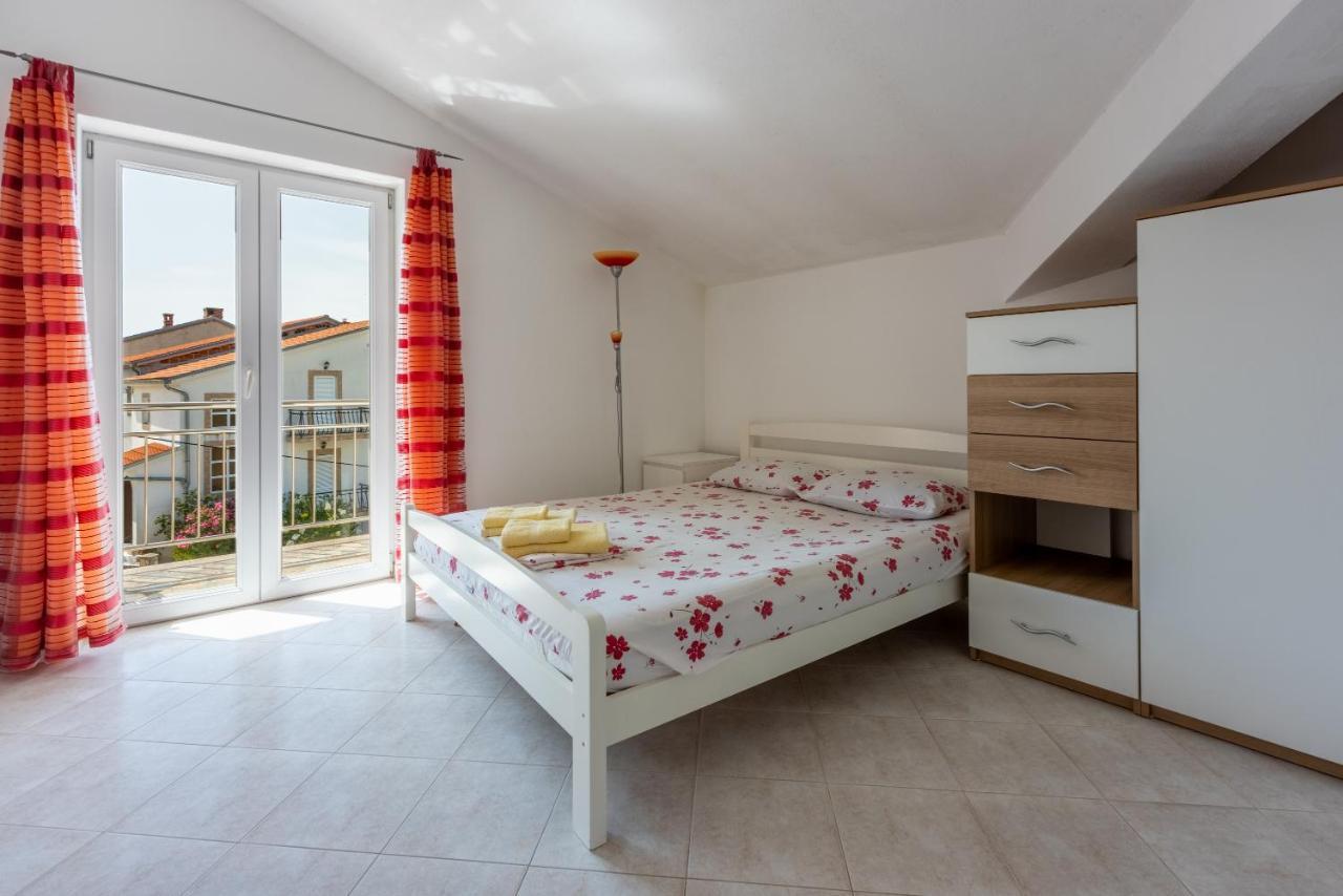 Apartmani Jaric Нови-Винодолски Экстерьер фото